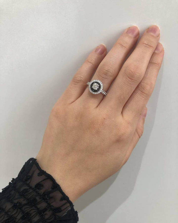 Pattern Round Cut Rings