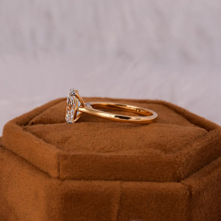 Halo Oval Ring