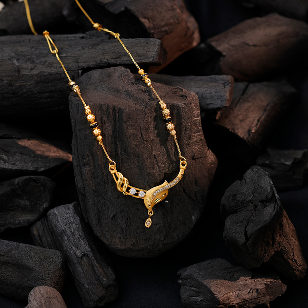 Radiant Curve Elegance Mangalsutra